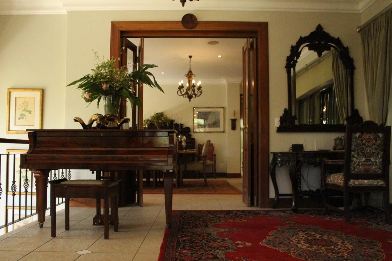 Mountain Rose Guesthouse หลุยส์ทริคาร์ดท์ ภายนอก รูปภาพ