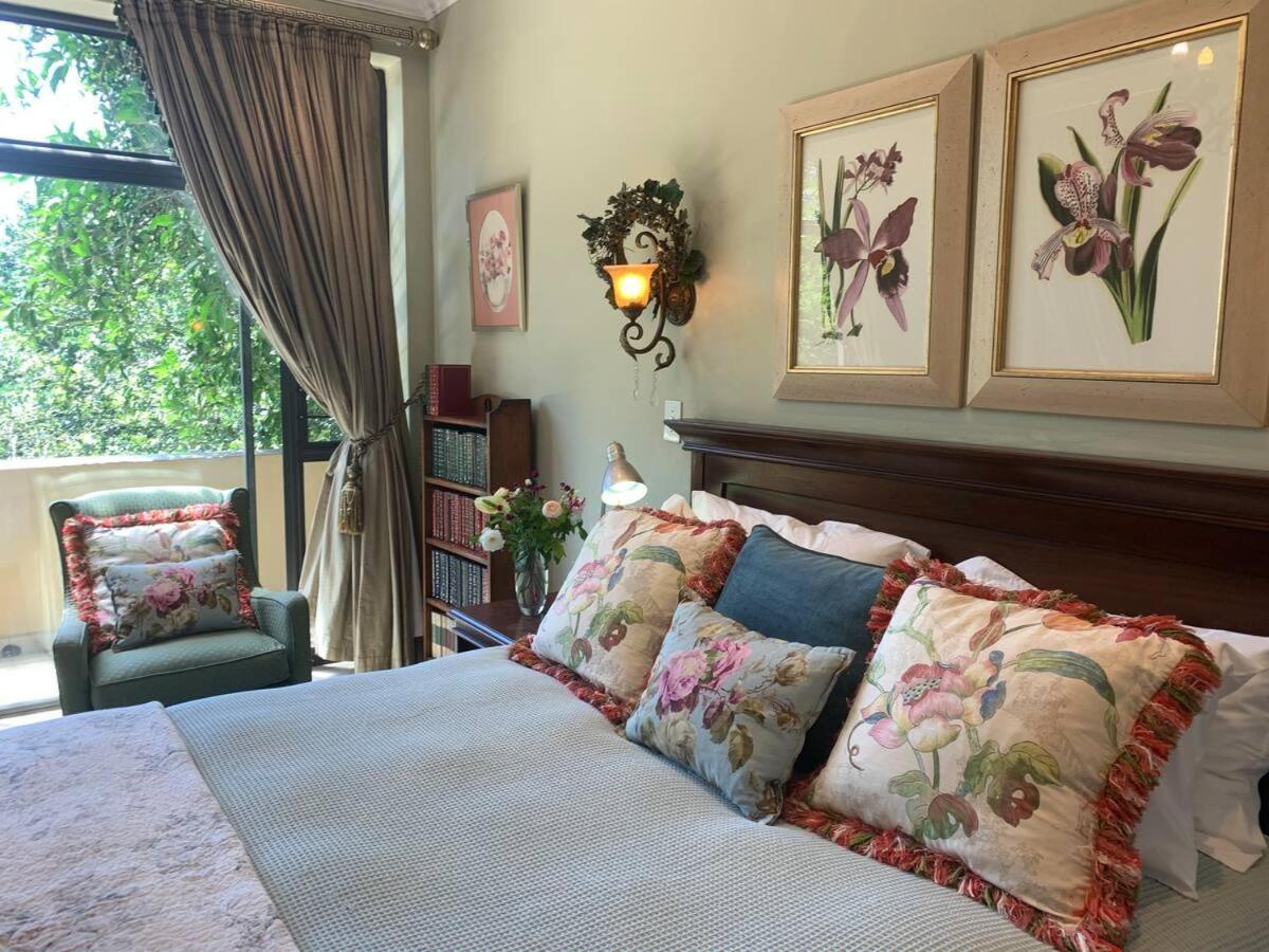 Mountain Rose Guesthouse หลุยส์ทริคาร์ดท์ ภายนอก รูปภาพ