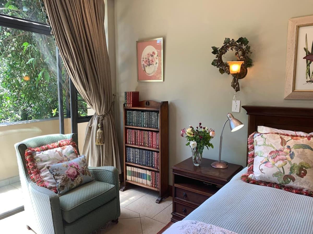 Mountain Rose Guesthouse หลุยส์ทริคาร์ดท์ ภายนอก รูปภาพ