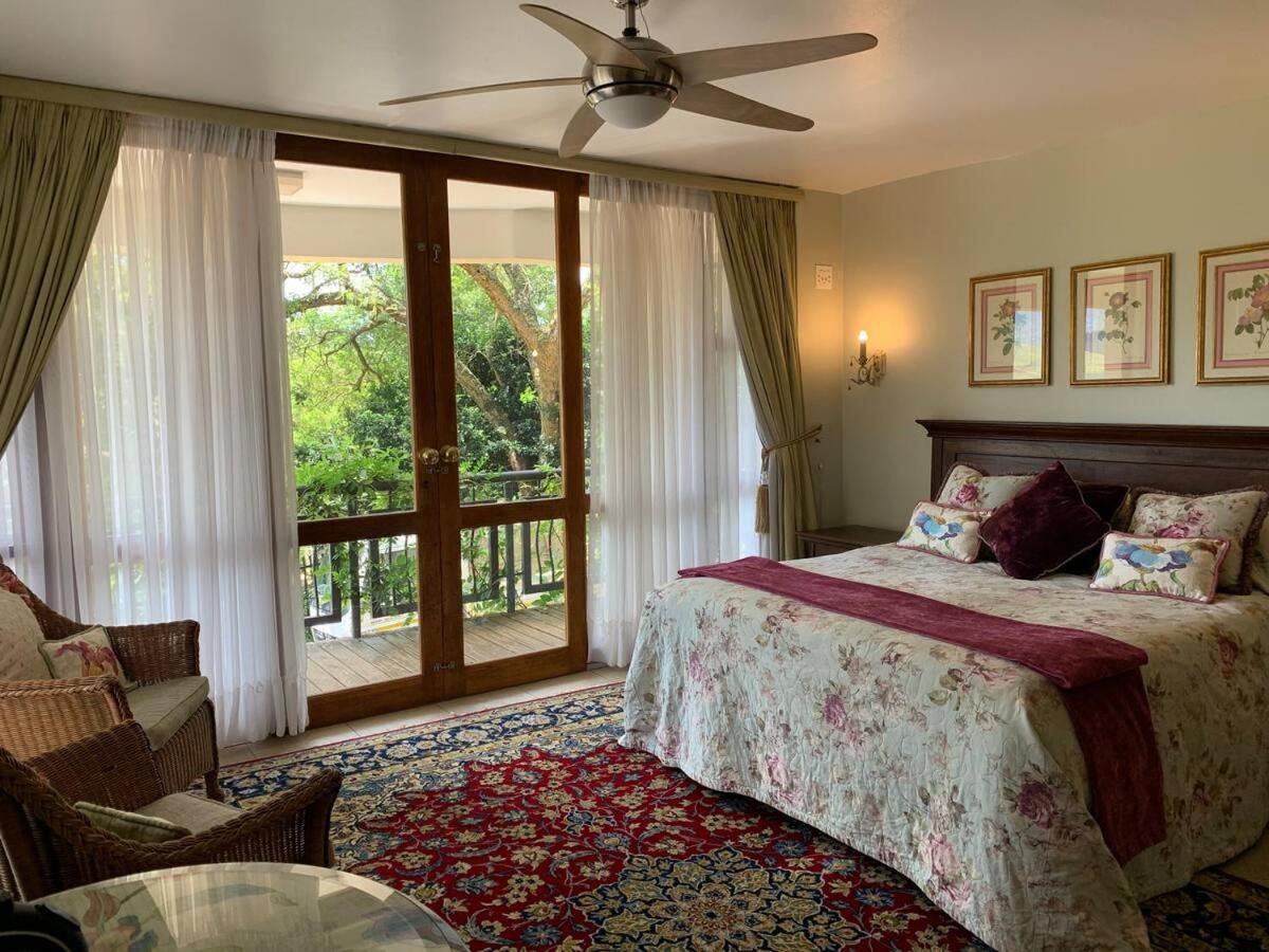 Mountain Rose Guesthouse หลุยส์ทริคาร์ดท์ ภายนอก รูปภาพ