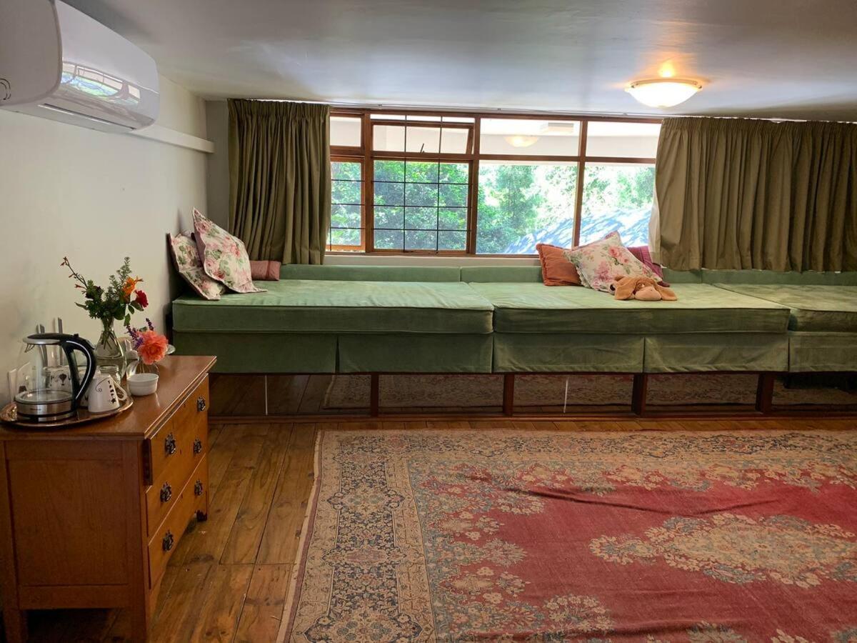 Mountain Rose Guesthouse หลุยส์ทริคาร์ดท์ ภายนอก รูปภาพ