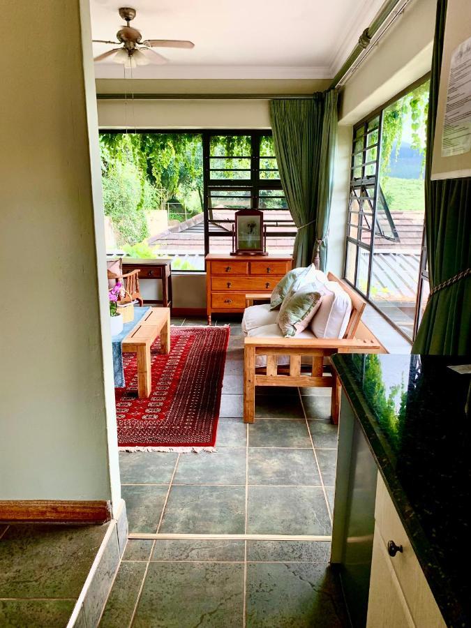 Mountain Rose Guesthouse หลุยส์ทริคาร์ดท์ ภายนอก รูปภาพ