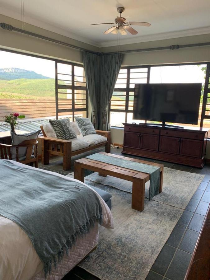 Mountain Rose Guesthouse หลุยส์ทริคาร์ดท์ ภายนอก รูปภาพ