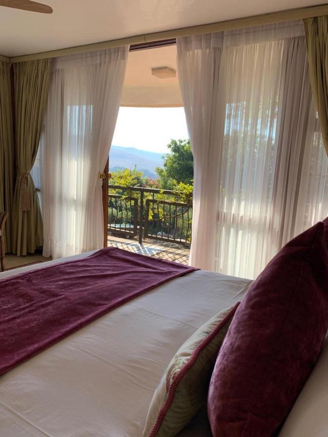 Mountain Rose Guesthouse หลุยส์ทริคาร์ดท์ ภายนอก รูปภาพ